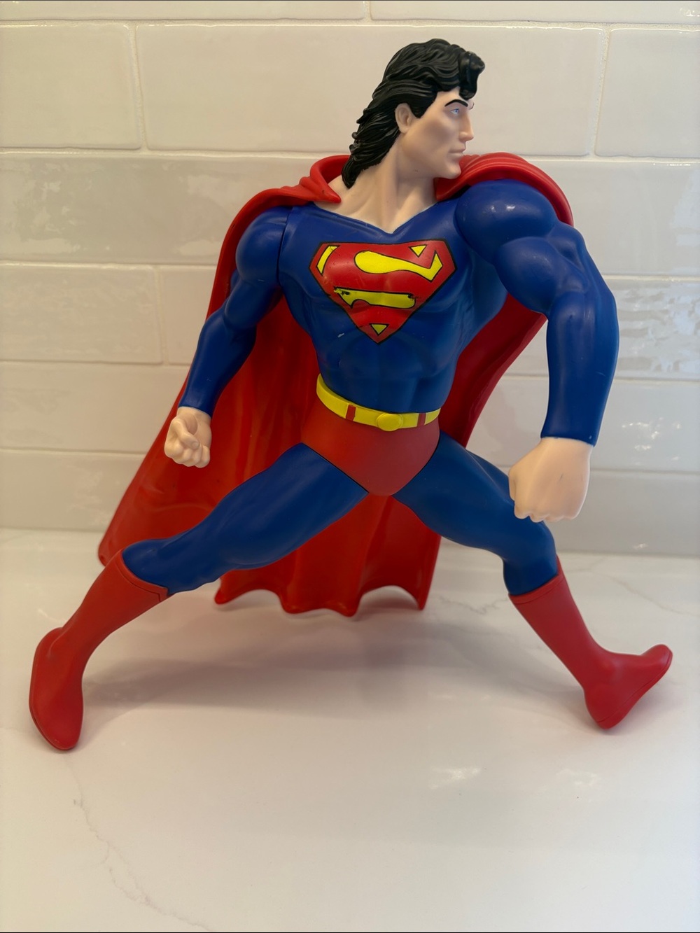 1995 DC Comics Superman Action Figure